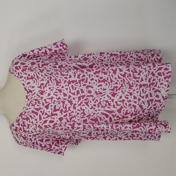 LANE Bryant Pink & White Flutter Short Sleeve Polyester Top Scoop Neck 26 EUC - Picture 1 of 11
